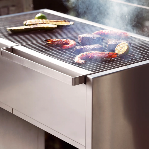 ��������� �������� ��� �������� ������: Essentials Charcoal Grill (�������� �����) � Essentials Gas Grill (������� �����).